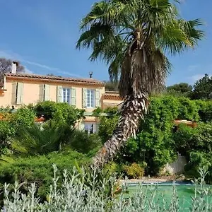 https://les-palmiers-toulon.fr-provencehotel.com